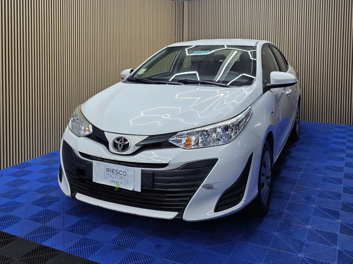 Toyota NEW YARIS 2018 (1/15)